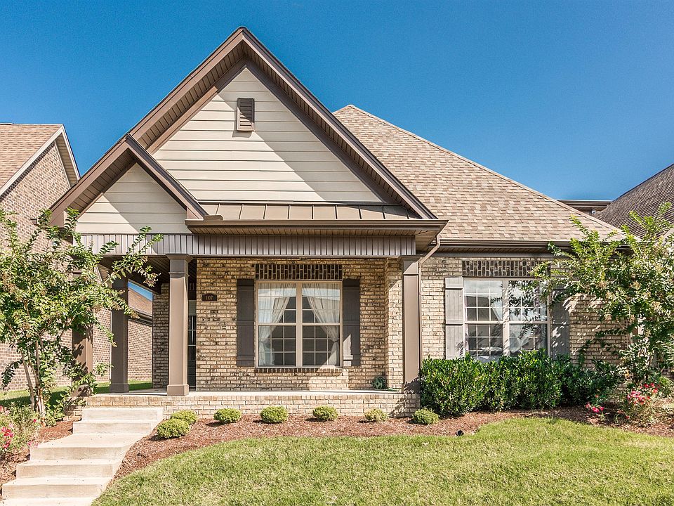 1st image of 1107 McMahan Dr S