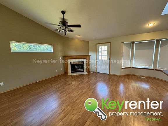 5th image of 19303 110th Avenue Ct E