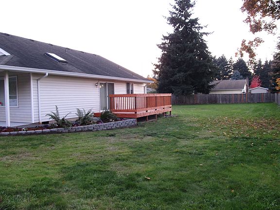 2nd image of 12712 NE 39th St