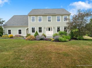 8 Coulthard Farms Rd, Scarborough, ME 04074