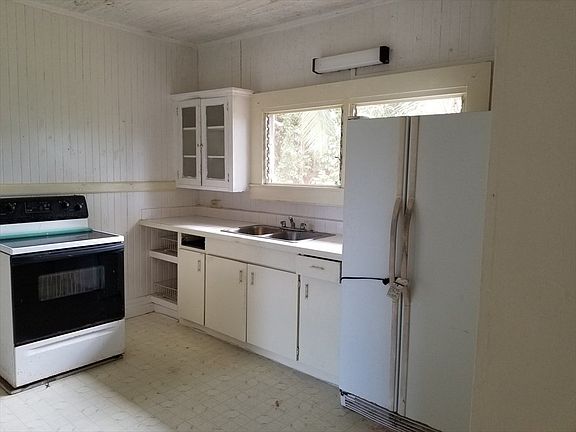 4th image of 368A W Kawailani St