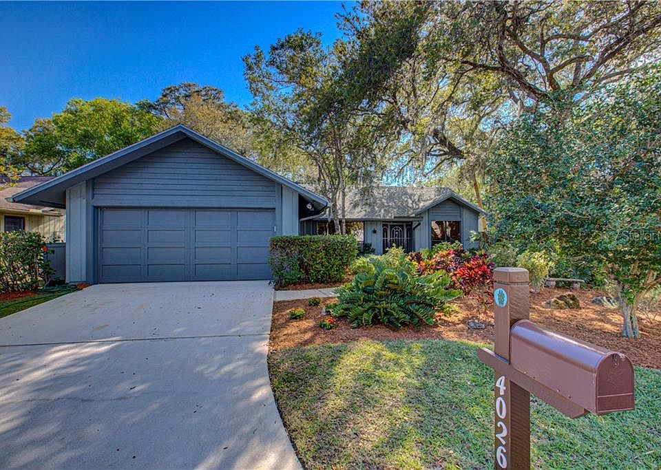 1st image of 4026 Woodview Dr