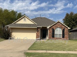 20465 E 45th St S, Broken Arrow, OK 74014