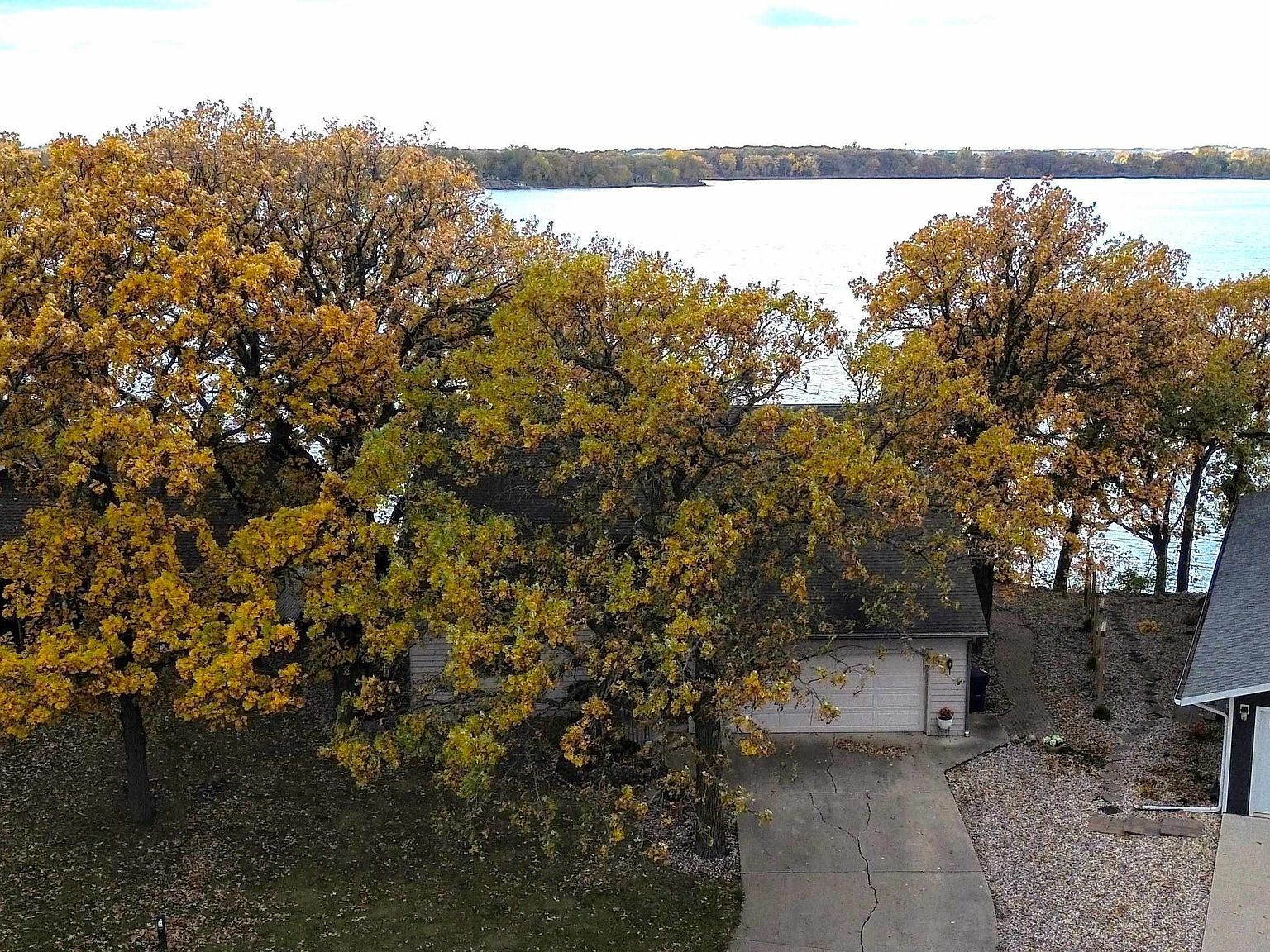 2606 Center Lake Dr, Spirit Lake, IA 51360 Zillow