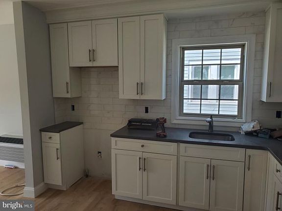 4th image of 1326 Chambers St #1