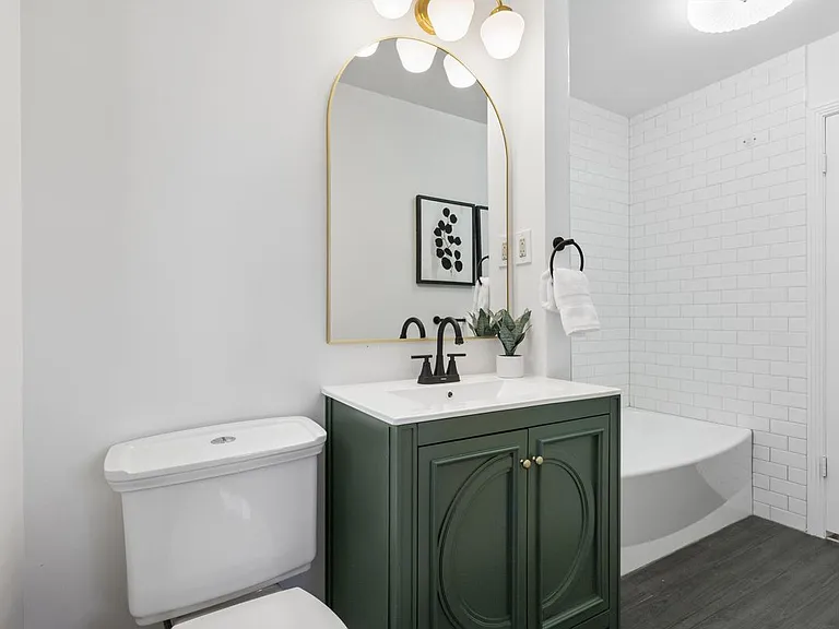 full bathroom on main floor