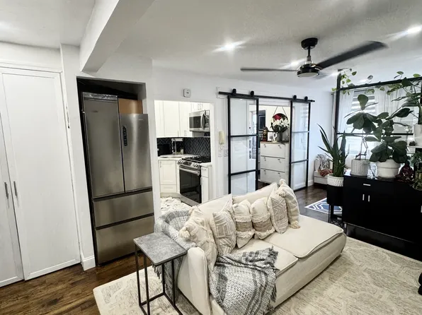 125-16 83rd Drive image 3 of 8