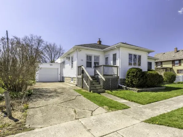 112 Ward St, Harbor Beach, MI 48441