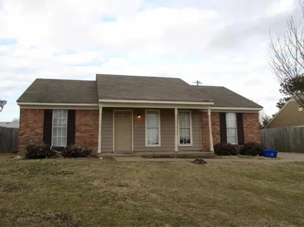 10262 Williford Dr, Olive Branch, MS 38654