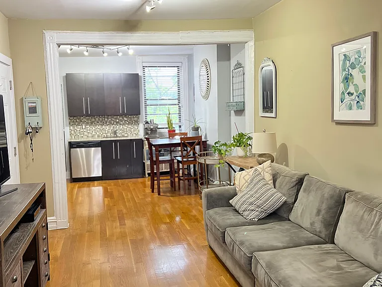 1212 Washington St #5N — Photo 3