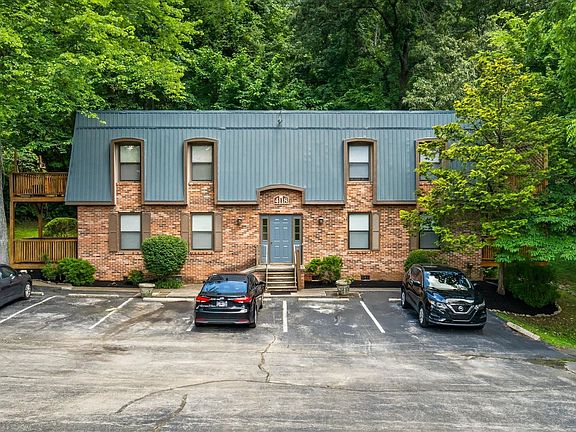 2nd image of 4121 Whistlers Way #121