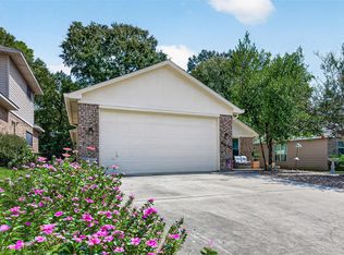 4930 Pleasure Lake Ln, Willis, TX 77318