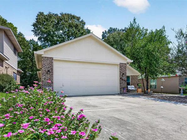 4930 Pleasure Lake Ln, Willis, TX 77318