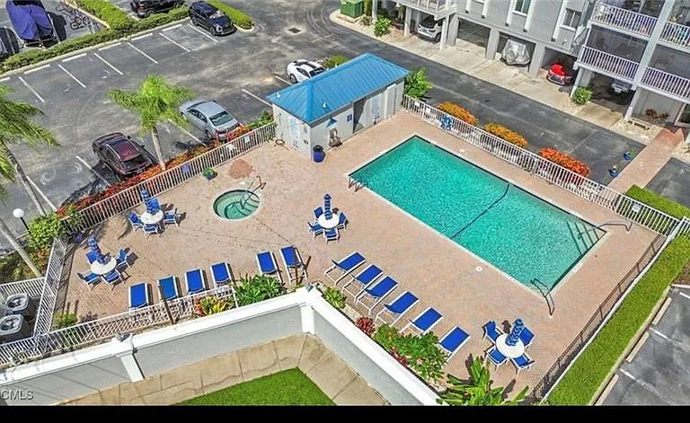 2875 Palm Beach Blvd #206 — Photo 16