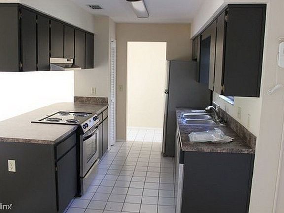 92500143_321 S Deerwood Avenue_Orlando_FL_2017-2
