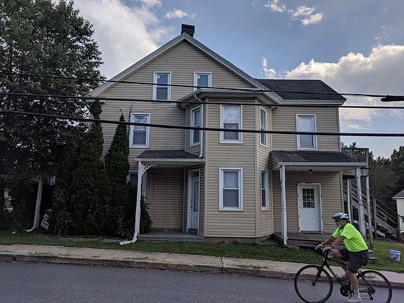 2nd image of 351 N George St
