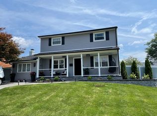 12 Bruce St, Old Bridge, NJ 08857