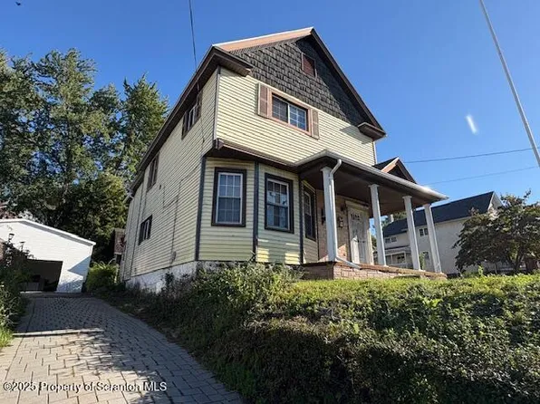 215 S Valley Ave, Olyphant, PA 18447