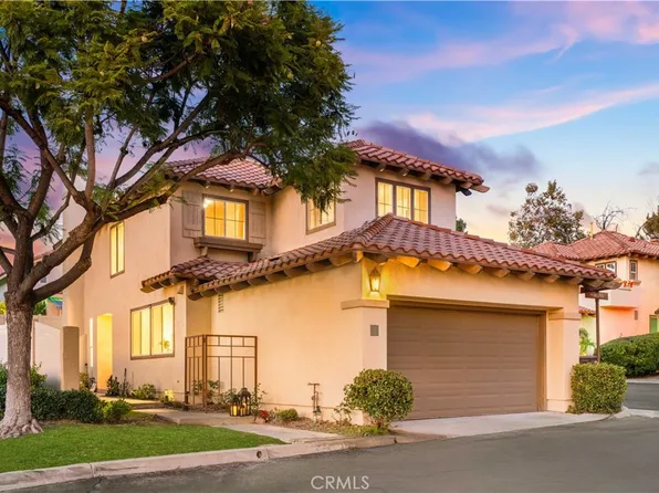 2 Via Helena, Rancho Santa Margarita, CA 92688