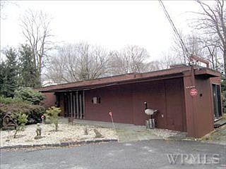 1st image of 1 Laurel Hill Dr