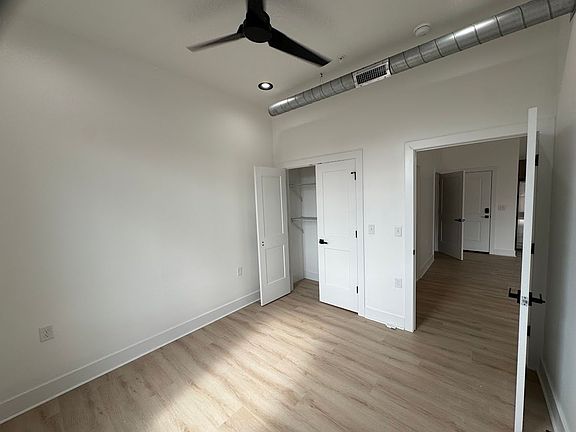 3rd image of 3127 Liberty Ave #2-H