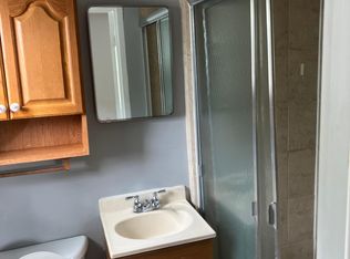 411 Park St UNIT 8, Elgin, IL 60120
