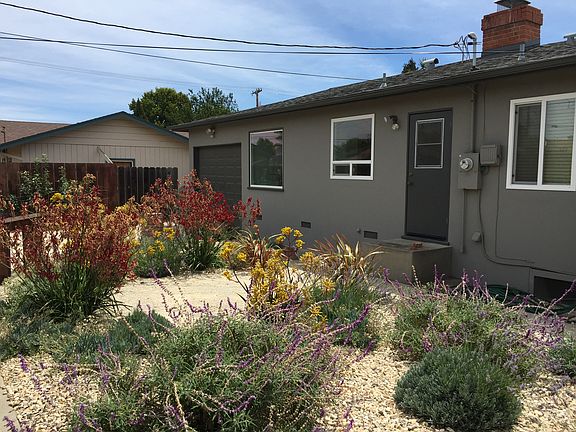 3rd image of 908 Sandalwood Ave
