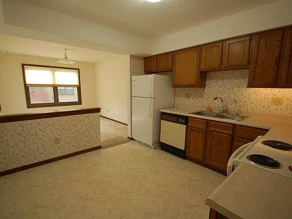 5th image of 7424 Timberview Dr Unit 6