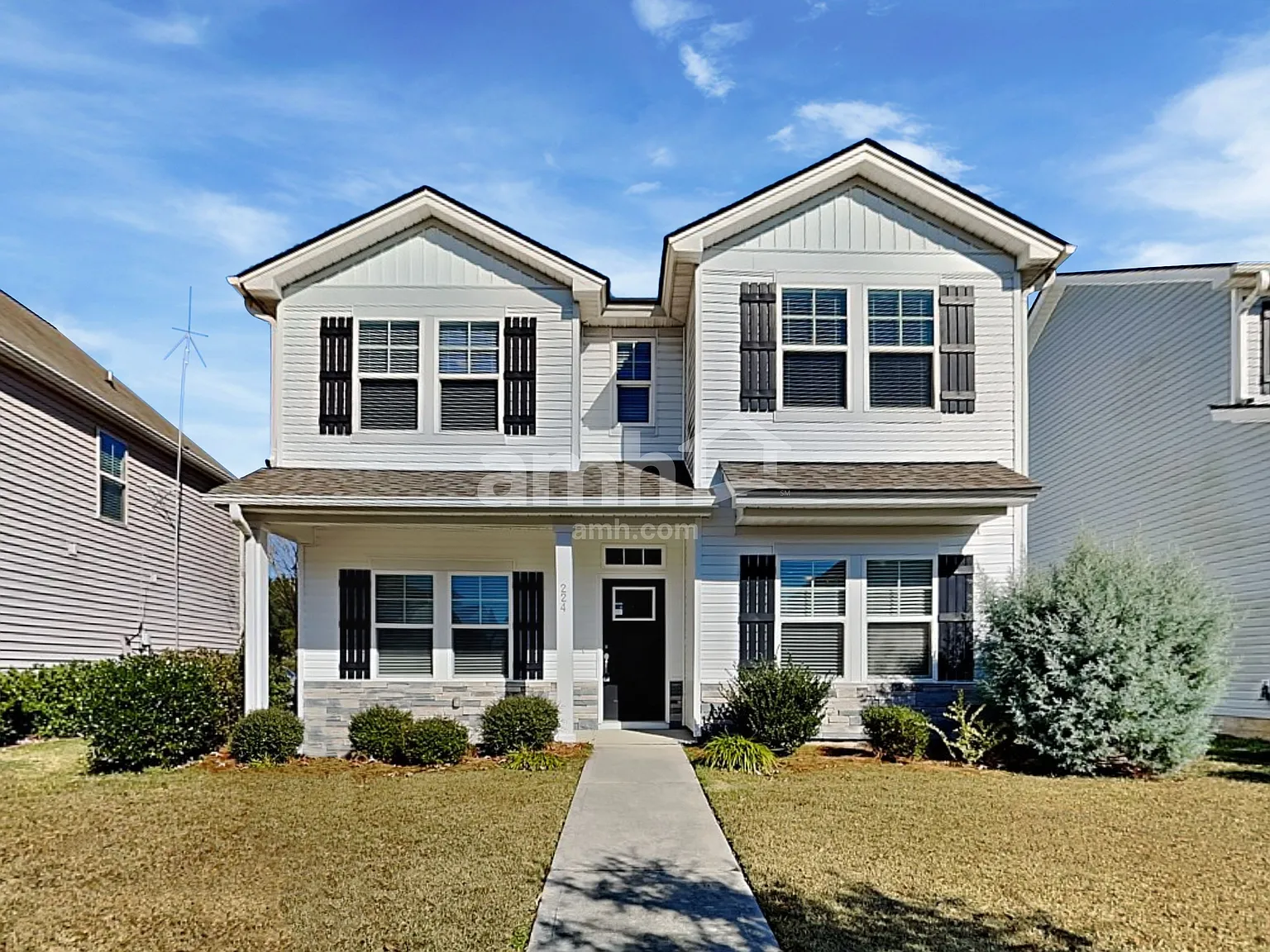 3 bed, 2.5 bath, 2022 sqft, $2,360 — Photo 1