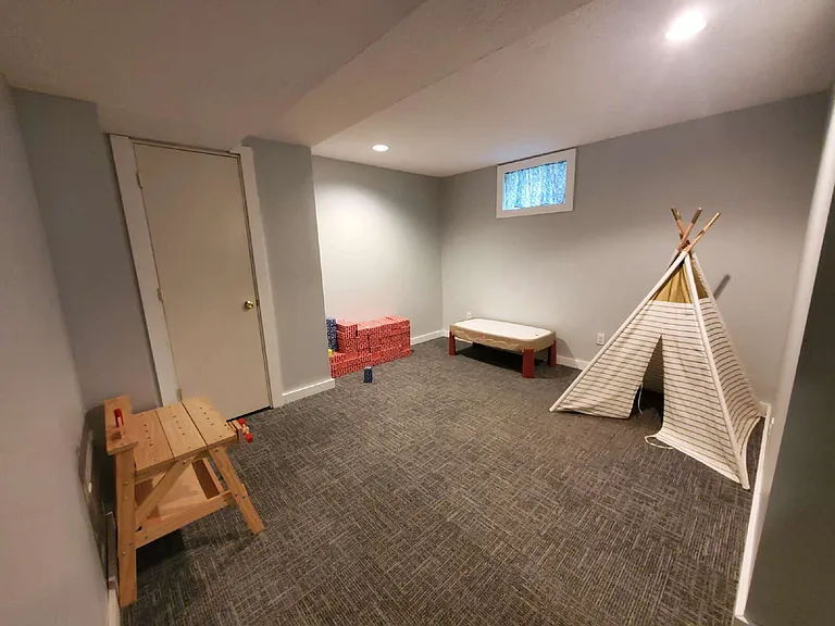 741 Monroe St NE — Photo 19