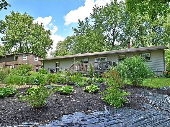 3rd image of 3146 Fairview Ave SE