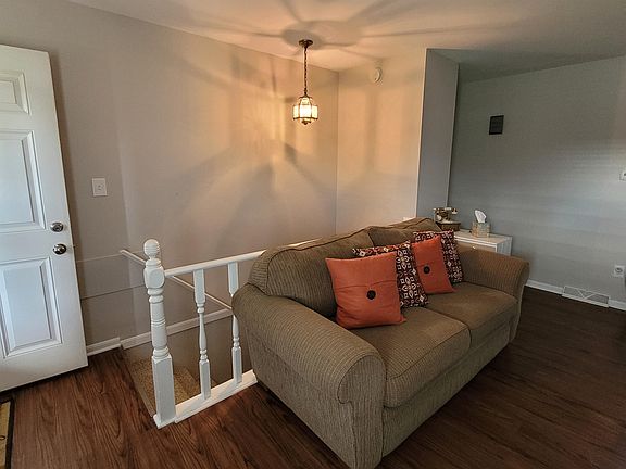 Living Room w/ Basement access