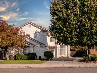 2356 E Carter Ave, Fresno, CA, 93730