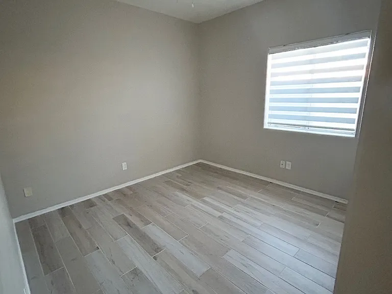 17201 N 16th Dr #3 — Photo 8