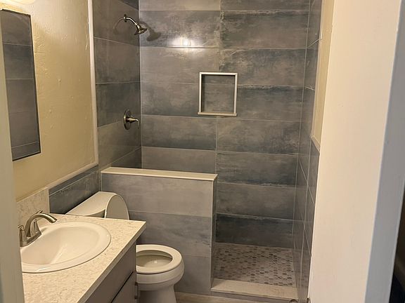 5th image of 13331 Barbara St #1