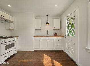 1025 Cherry St, Alcoa, TN 37701