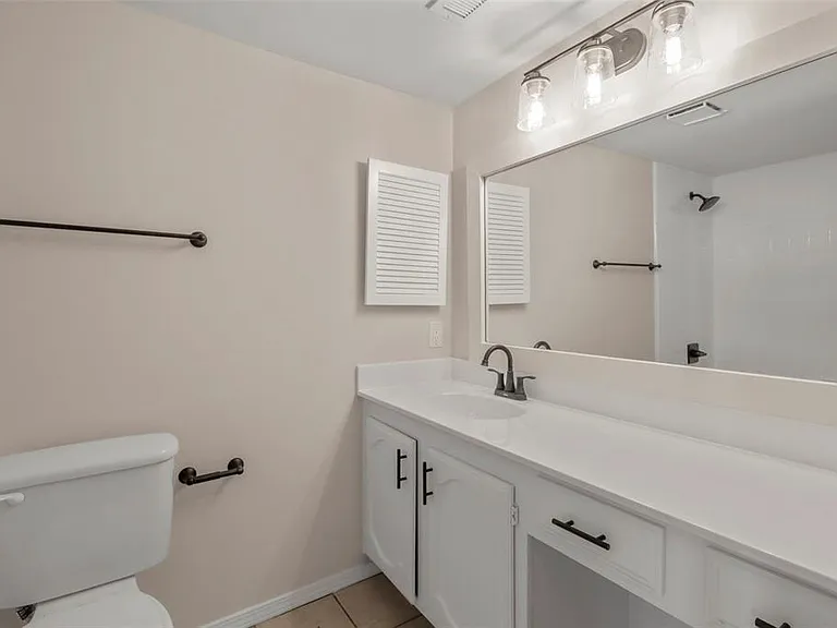 2601 Knoll Trl — Photo 31
