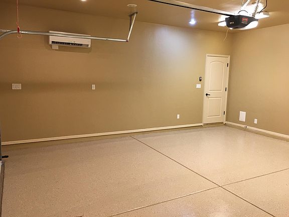 Garage-1