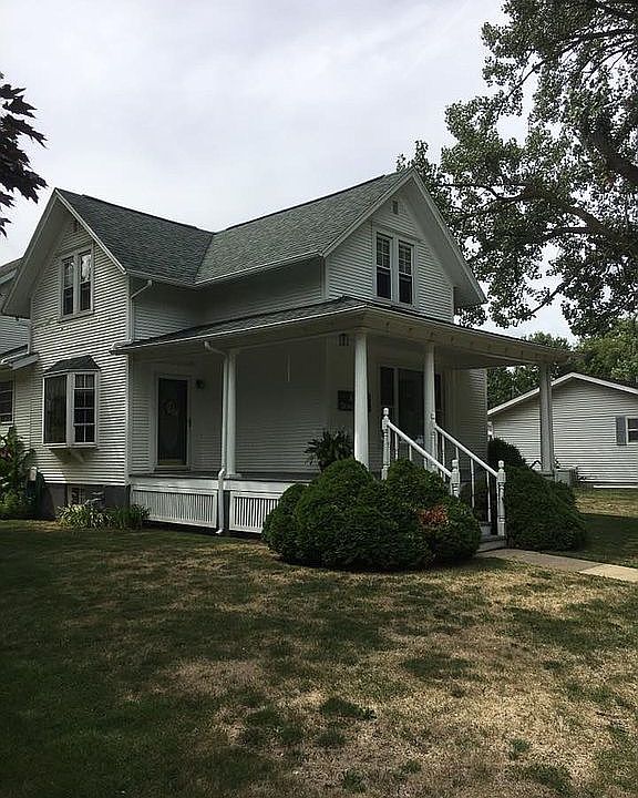 Farmhouse in a small town