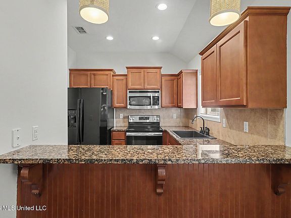 5th image of 13703 Churchwood Dr