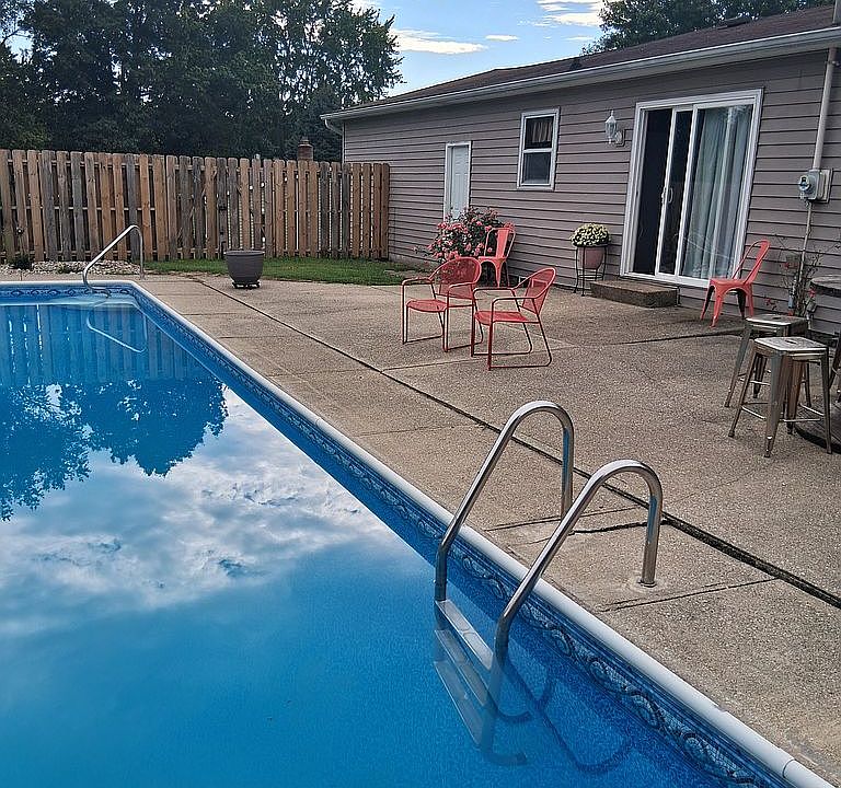 1st image of 1319 Cedarhurst Rd