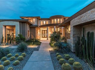 35 Skybird Ct, Las Vegas, NV 89135