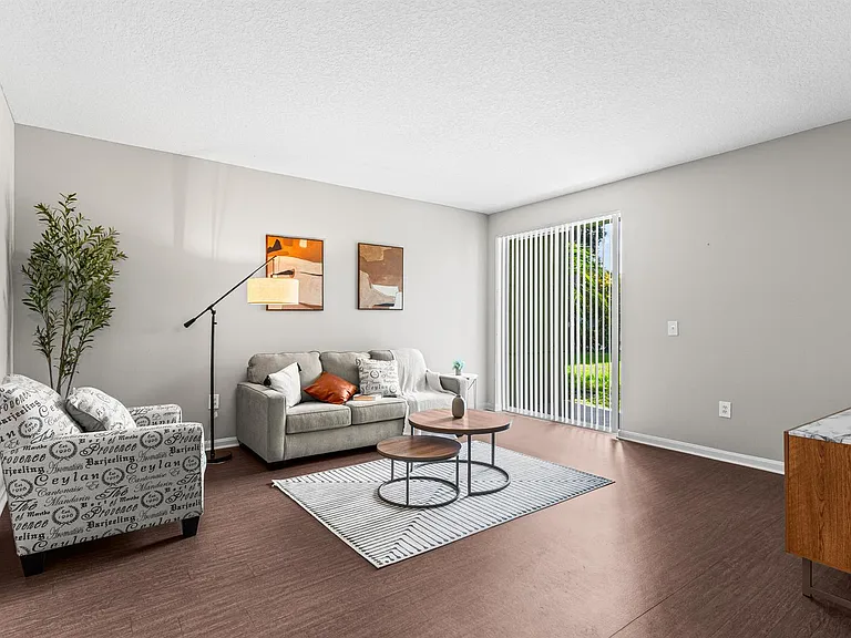 1959 Brandywine Rd #208 — Photo 3