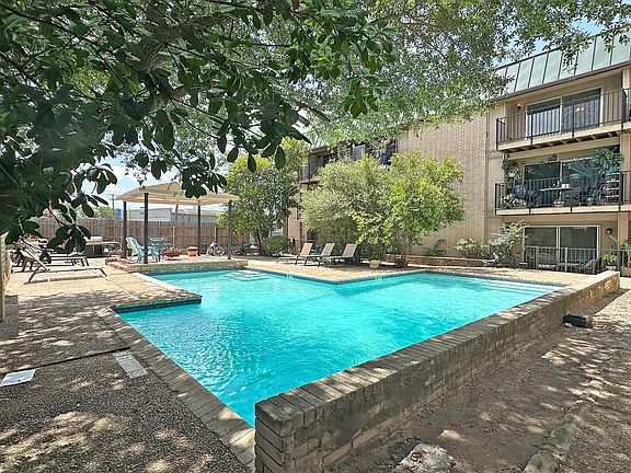5th image of 2600 Penny Ln APT 303