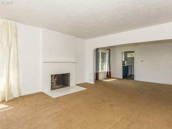 2nd image of 5400 NE 40th Ave