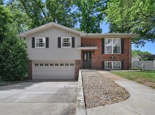 423 Harvard Dr, Edwardsville, IL 62025