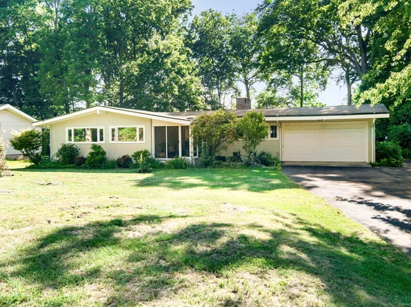 21 Oakhill Avenue, Norwalk, CT 06854
