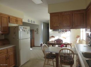 201 5th St, Raymond, MN 56282