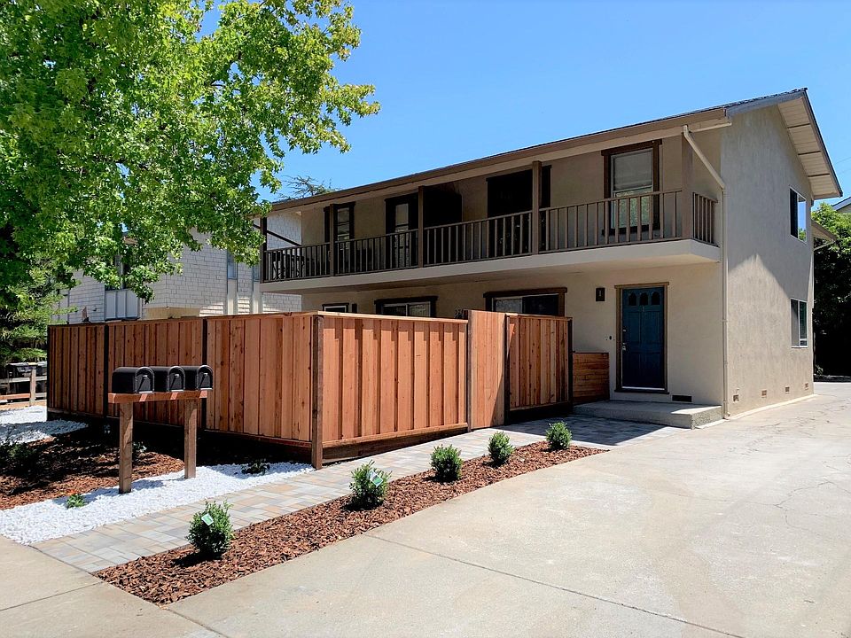 1st image of 224 Arriba Dr APT 1
