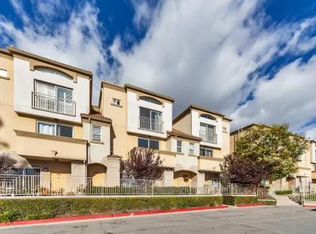 5200 Premiere Hills Cir APT 244, Woodland Hills, CA 91364